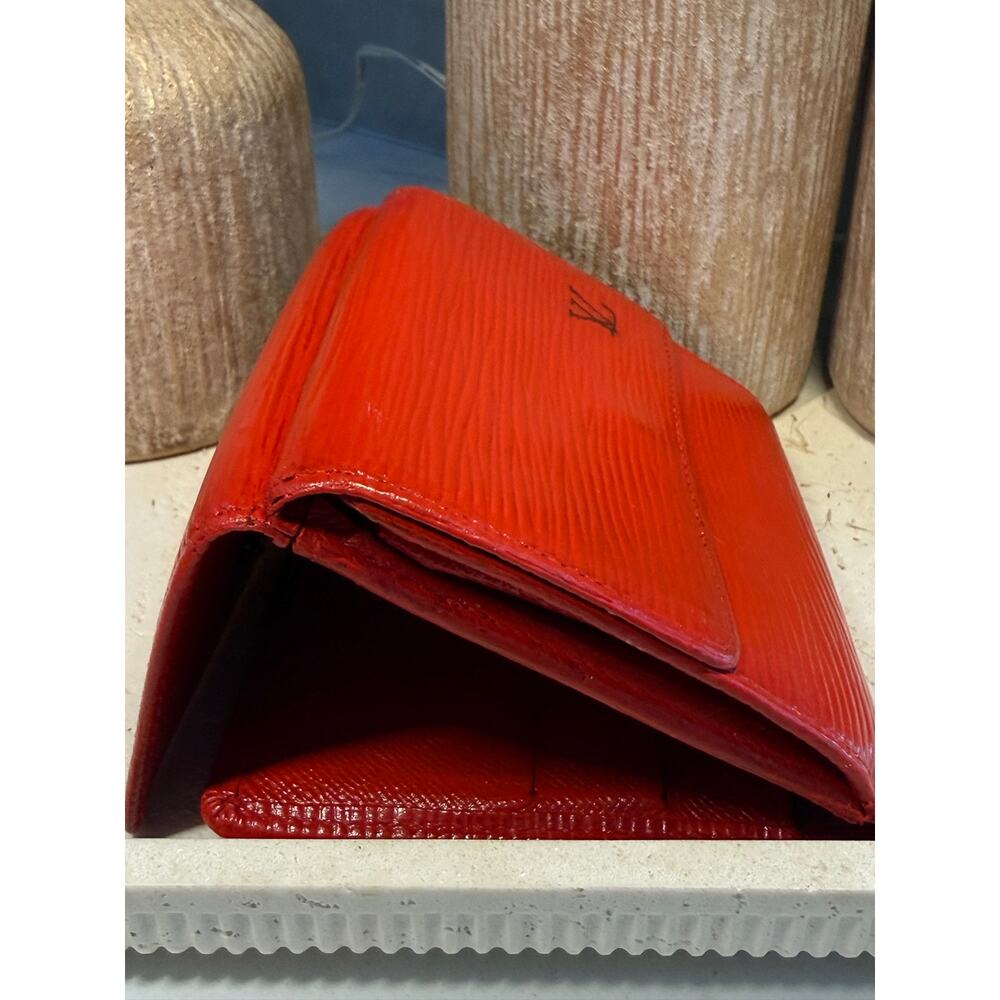 Louis Vuitton Epi Leather Elise Wallet - Picture 4 of 15